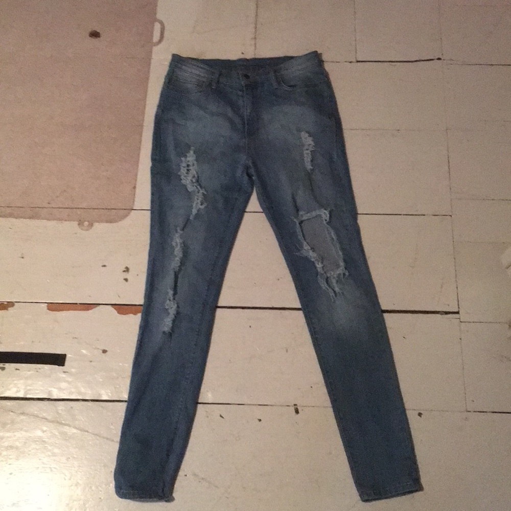 Fashion Nova Ripped Jeans never worn